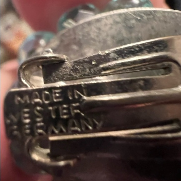 VINTAGE WEST GERMANY EARRINGS - Picture 5 of 8